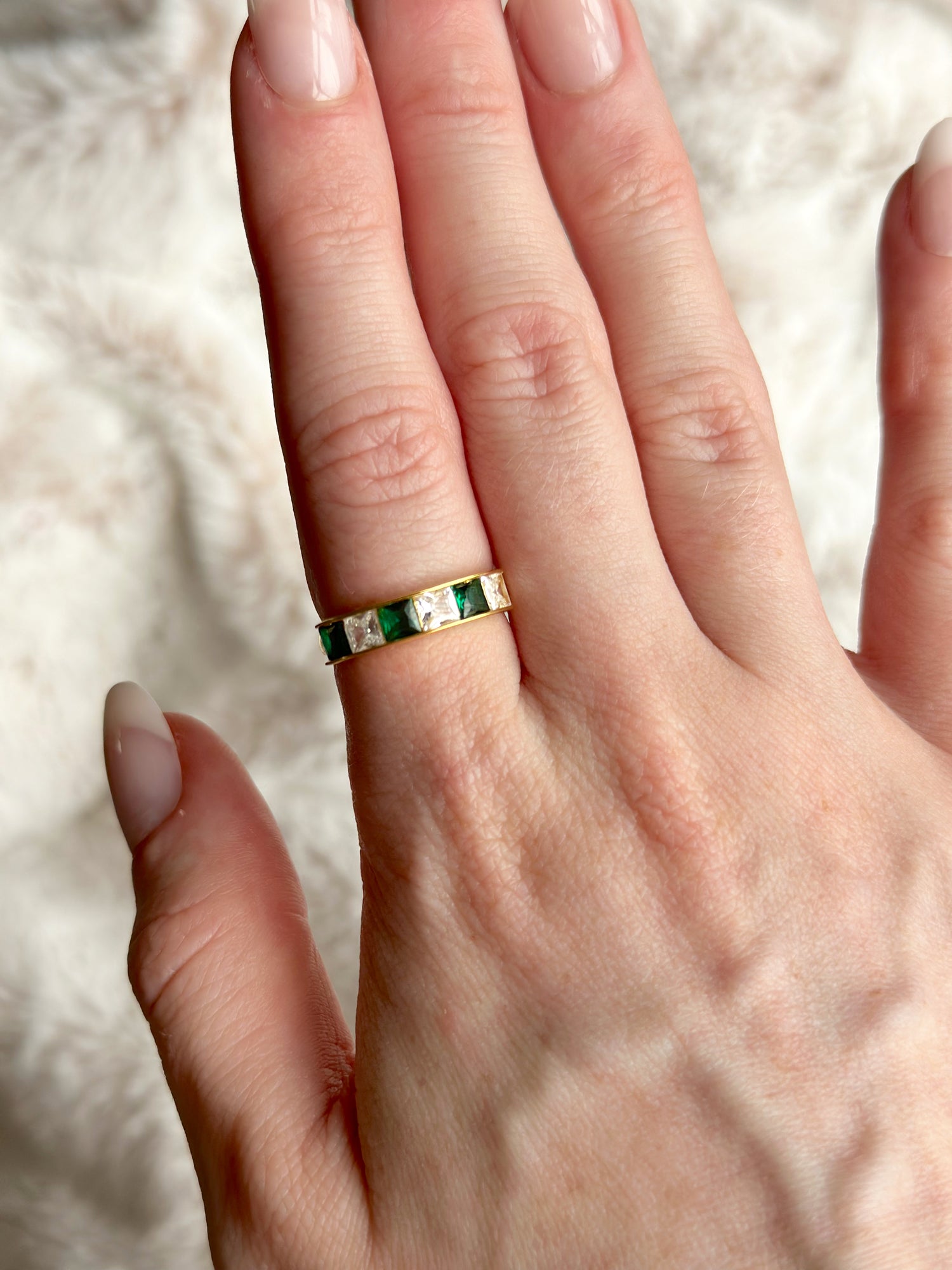 emerald greena nd white cubic zirconia gold plated ring evelyn hugo jewellery 