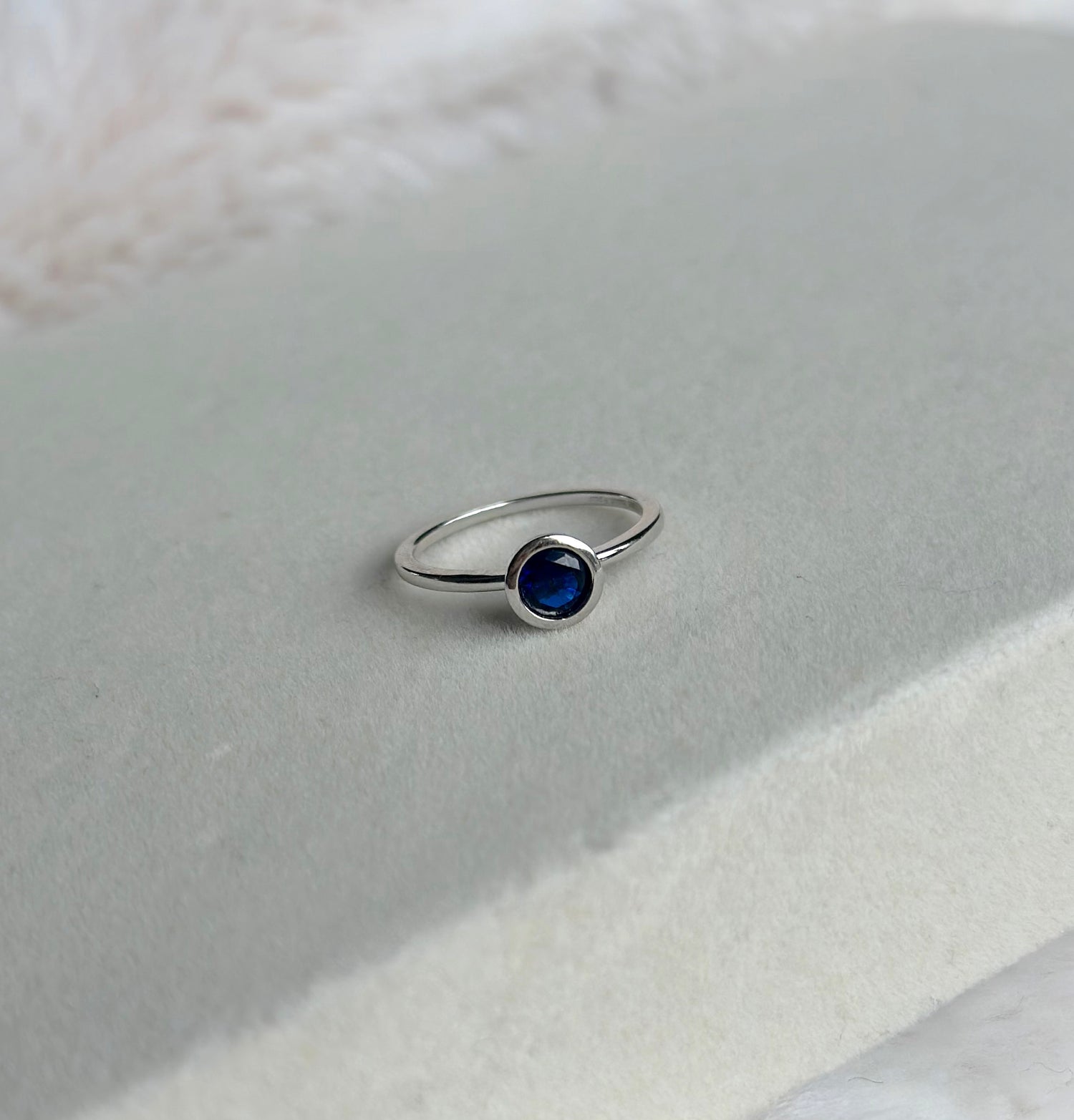 Orelia Deep Blue Ring - Silver